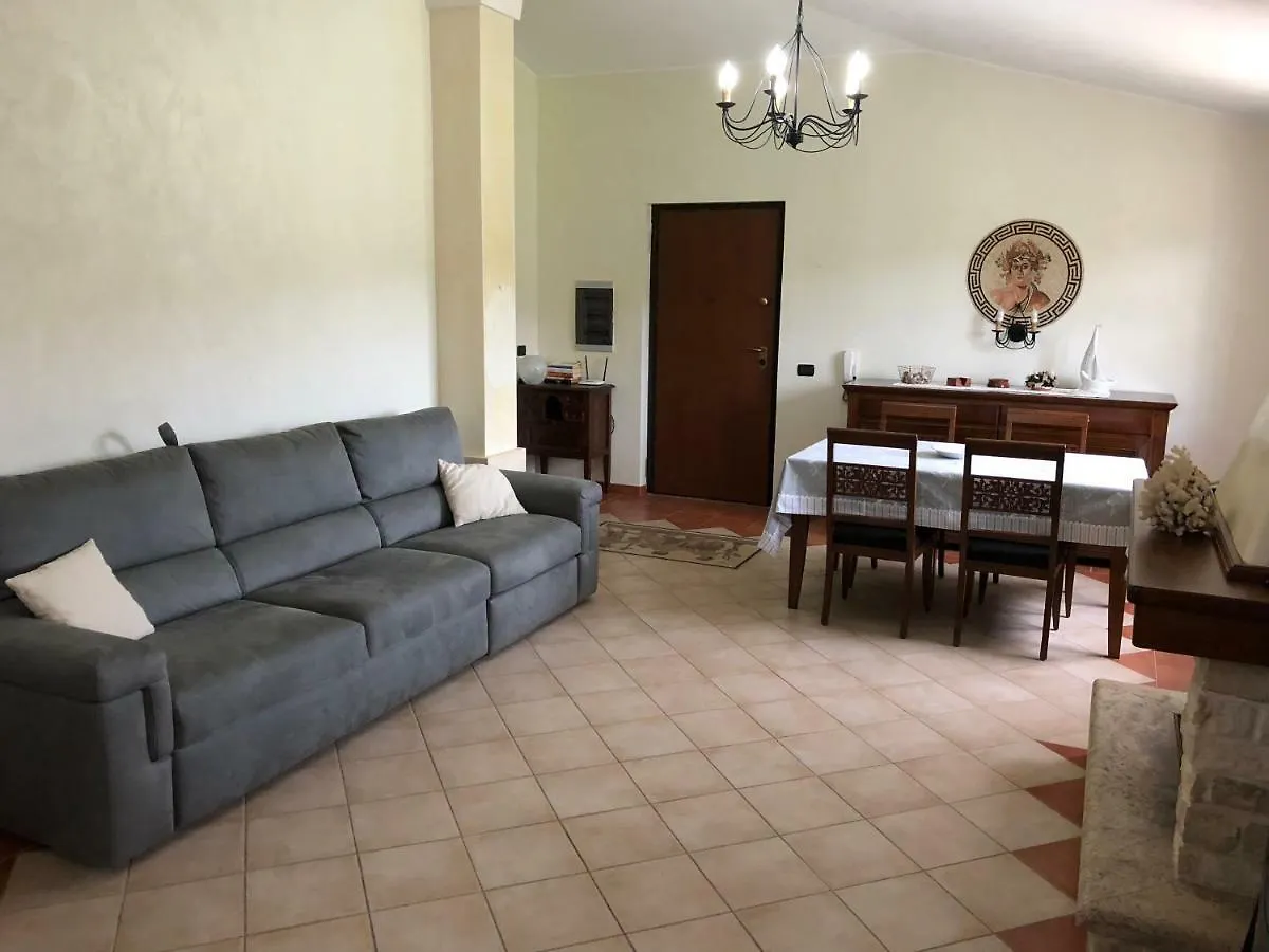 Villa Lory غونيسا بيت للعطل